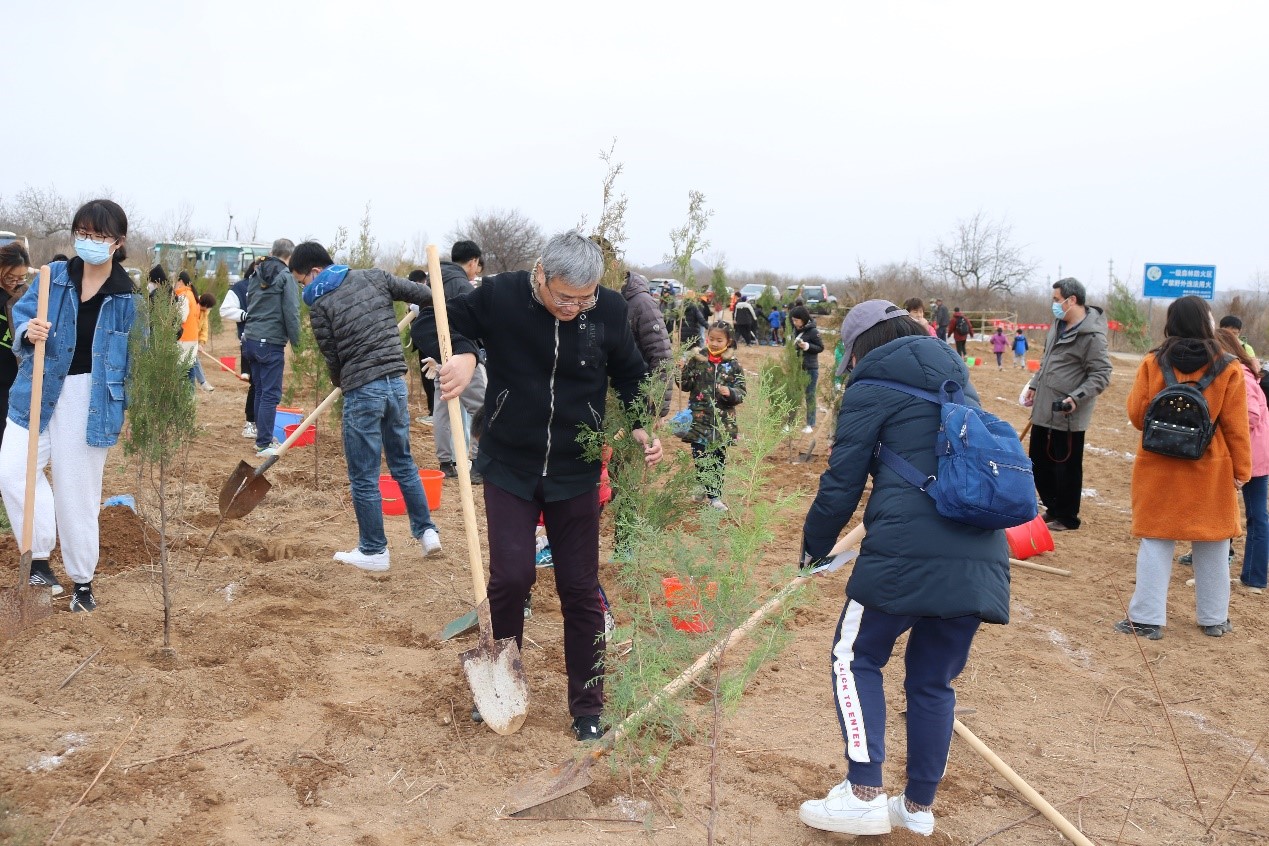 播種綠意 擁抱春天!康茂峰第二屆義務(wù)植樹活動(dòng)圓滿結(jié)束
